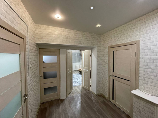 Продам однокомнатную (1-комн.) квартиру, Кирова ул, 35, Ханты-Мансийск г