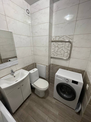 Продам однокомнатную (1-комн.) квартиру, Кирова ул, 35, Ханты-Мансийск г