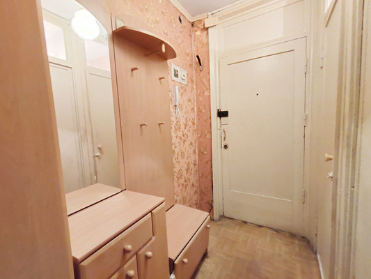 Продам двухкомнатную (2-комн.) квартиру, Маслова ул, 3, Монино рп