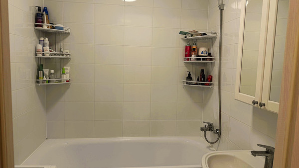 Продам двухкомнатную (2-комн.) квартиру, Новомосковская ул, 13к1, Москва г