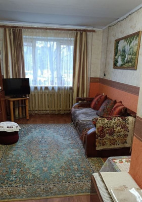 Продам трехкомнатную (3-комн.) квартиру, Гайдара ул, 3, Калининград г
