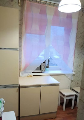 Продам трехкомнатную (3-комн.) квартиру, Гайдара ул, 3, Калининград г