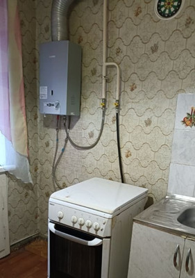 Продам трехкомнатную (3-комн.) квартиру, Гайдара ул, 3, Калининград г