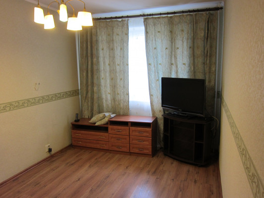 Сдам трехкомнатную (3-комн.) квартиру, Коломенский проезд, 8к3, Москва г