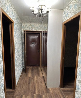 Продам трехкомнатную (3-комн.) квартиру, Тобольская ул, 37, Калининград г