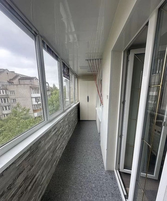 Продам трехкомнатную (3-комн.) квартиру, Тобольская ул, 37, Калининград г