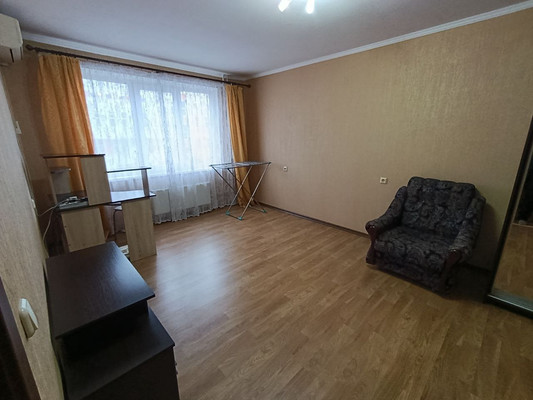 Сдам однокомнатную (1-комн.) квартиру, им. писателя Знаменского пр-кт, 5, Краснодар г