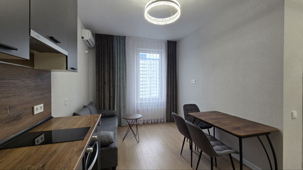 Продам однокомнатную (1-комн.) квартиру, Воронежская ул, 47/10, Краснодар г