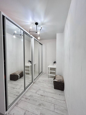 Продам однокомнатную (1-комн.) квартиру, Крылова ул, 36, Симферополь г