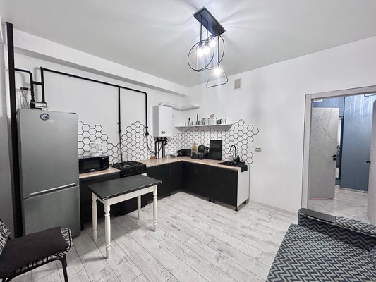 Продам однокомнатную (1-комн.) квартиру, Крылова ул, 36, Симферополь г