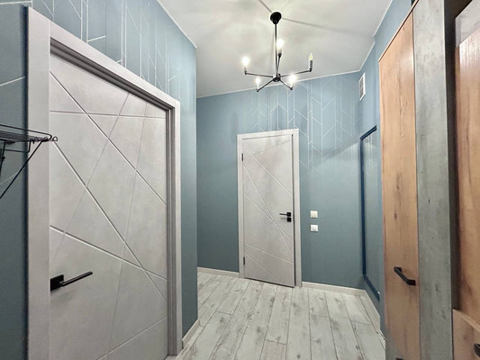 Продам однокомнатную (1-комн.) квартиру, Крылова ул, 36, Симферополь г