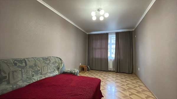 Продам однокомнатную (1-комн.) квартиру, Первомайская ул, 36к6, Знаменский п