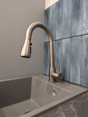 Продам однокомнатную (1-комн.) квартиру, Эйнштейна б-р, 5, Новоивановское рп