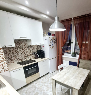 Продам двухкомнатную (2-комн.) квартиру, Строителей пр-кт, 18, Кудрово г