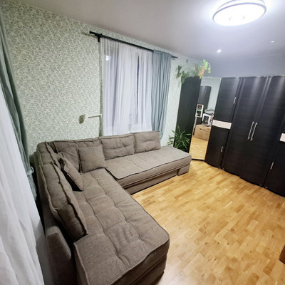 Продам двухкомнатную (2-комн.) квартиру, Строителей пр-кт, 18, Кудрово г