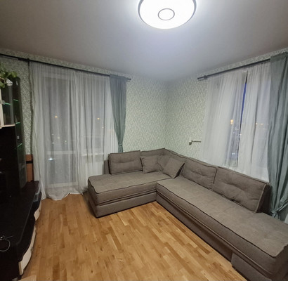 Продам двухкомнатную (2-комн.) квартиру, Строителей пр-кт, 18, Кудрово г