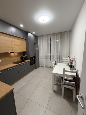 Продам трехкомнатную (3-комн.) квартиру, Красноказарменная ул, 14Ак6, Москва г