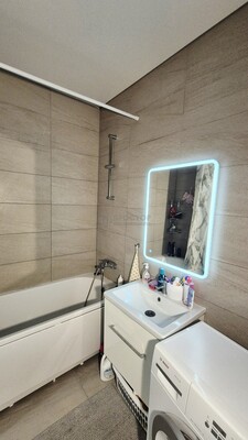 Продам трехкомнатную (3-комн.) квартиру, Красноказарменная ул, 14Ак6, Москва г