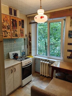 Продам однокомнатную (1-комн.) квартиру, Бехтерева ул, 35к1, Москва г