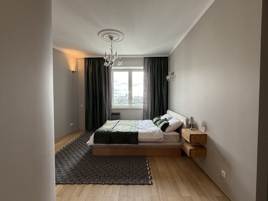 Продам многокомнатную квартиру, Крылатские Холмы ул, 33к1, Москва г