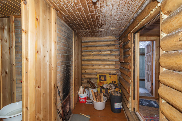 Продам дом, Березовская ул, 46, Ханты-Мансийск г, 0 км от города