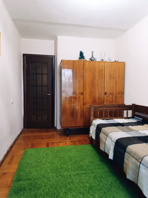 Продам двухкомнатную (2-комн.) квартиру, Симферопольская (Климовск мкр.) ул, 13, Подольск г