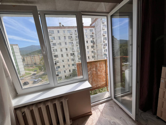 Продам однокомнатную (1-комн.) квартиру, Строительная ул, 3, Фокино г