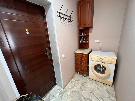 Продам однокомнатную (1-комн.) квартиру, Строительная ул, 3, Фокино г