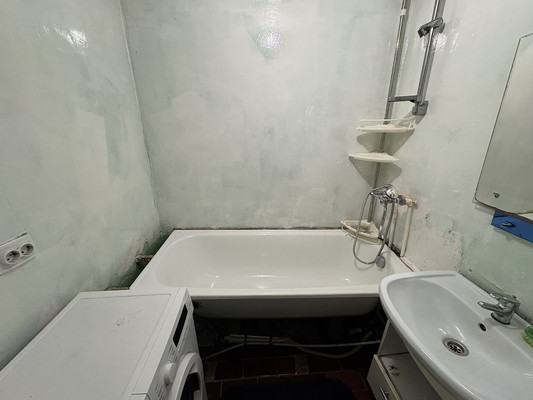 Продам двухкомнатную (2-комн.) квартиру, Морская ул, 20, Дунай п