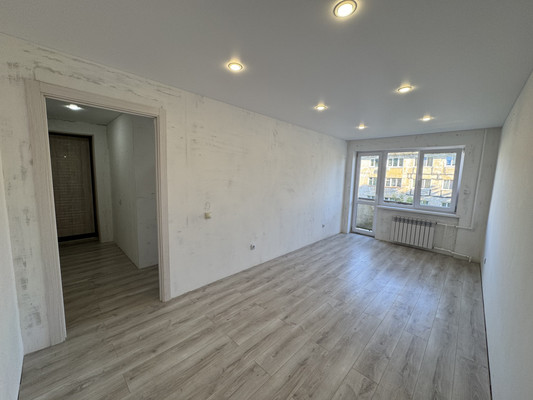 Продам однокомнатную (1-комн.) квартиру, Ветеранов ул, 7, Дунай п