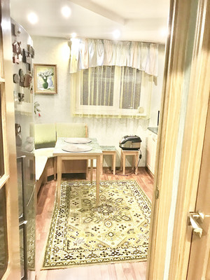 Продам трехкомнатную (3-комн.) квартиру, Кольский пр-кт, 111, Мурманск г