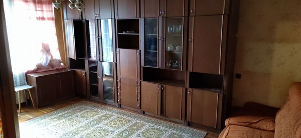 Продам трехкомнатную (3-комн.) квартиру, 9 Апреля ул, 5, Калининград г