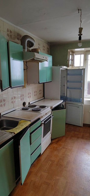 Продам трехкомнатную (3-комн.) квартиру, 9 Апреля ул, 5, Калининград г