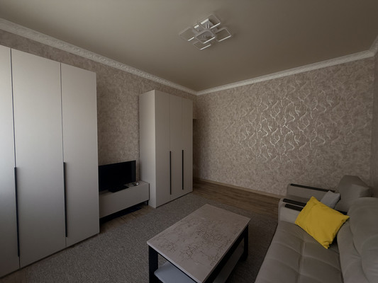 Продам однокомнатную (1-комн.) квартиру, Солнечная ул, 12к1, Нальчик г