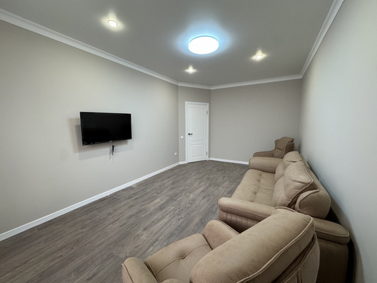 Сдам двухкомнатную (2-комн.) квартиру, Центральная ул, 33д, Нальчик г