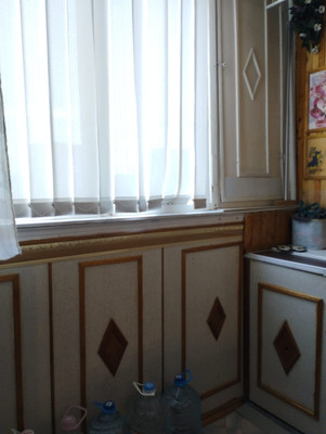 Продам двухкомнатную (2-комн.) квартиру, Добровольского пл, 16, Ростов-на-Дону г