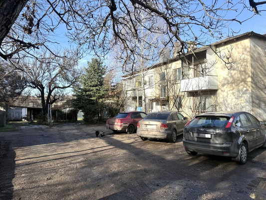 Продам двухкомнатную (2-комн.) квартиру, Красноармейская ул, 109А, Симферополь г