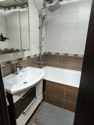 Продам двухкомнатную (2-комн.) квартиру, Малышева (Лазаревский р-н) ул, 3, Сочи г