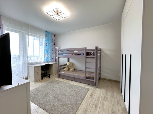 Продам двухкомнатную (2-комн.) квартиру, Переведенская (Пулковское тер.) ул, 12к1, Шушары п