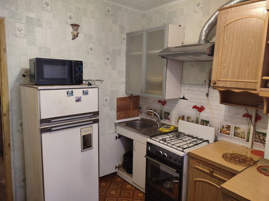 Продам однокомнатную (1-комн.) квартиру, Батурина ул, 44/50, Симферополь г