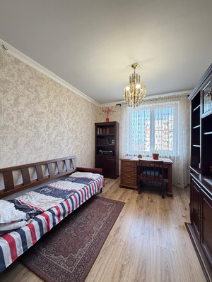 Продам трехкомнатную (3-комн.) квартиру, Московская ул, 12, Нальчик г