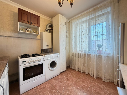 Продам трехкомнатную (3-комн.) квартиру, Московская ул, 12, Нальчик г