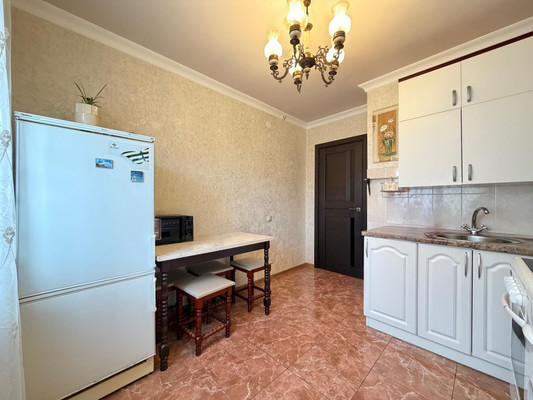 Продам трехкомнатную (3-комн.) квартиру, Московская ул, 12, Нальчик г