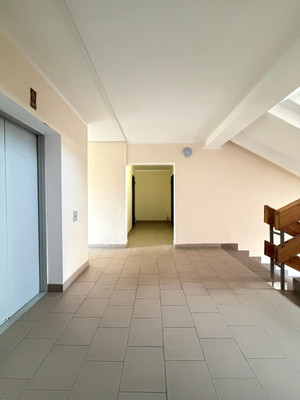 Продам трехкомнатную (3-комн.) квартиру, Московская ул, 12, Нальчик г