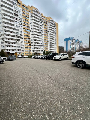 Продам трехкомнатную (3-комн.) квартиру, Малышева (Лазаревский р-н) ул, 7, Сочи г