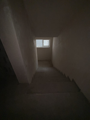 Продам трехкомнатную (3-комн.) квартиру, Шогенова ул, 7, Нальчик г