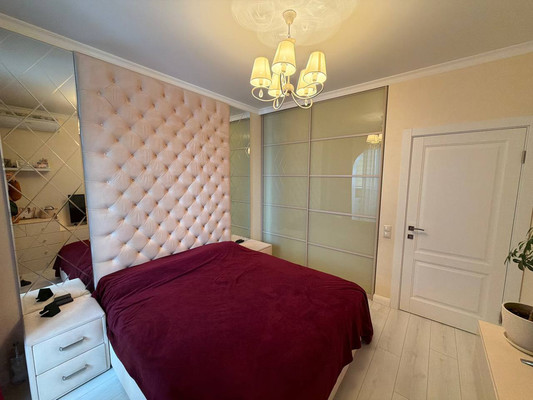 Продам трехкомнатную (3-комн.) квартиру, Маршала Жукова пр-кт, 21, Ростов-на-Дону г