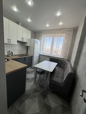 Сдам двухкомнатную (2-комн.) квартиру, Западный Обход ул, 45к1, Краснодар г