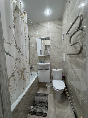 Сдам двухкомнатную (2-комн.) квартиру, Западный Обход ул, 45к1, Краснодар г