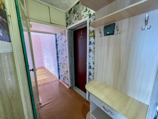 Продам трехкомнатную (3-комн.) квартиру, Гагарина ул, 11, Эльбан рп